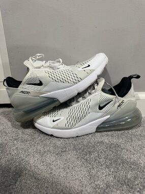 Nike White and Black Air Max 270 White size 11